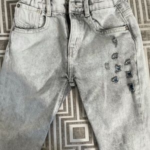 Stylish Zara kids acid wash jeans. Used once!